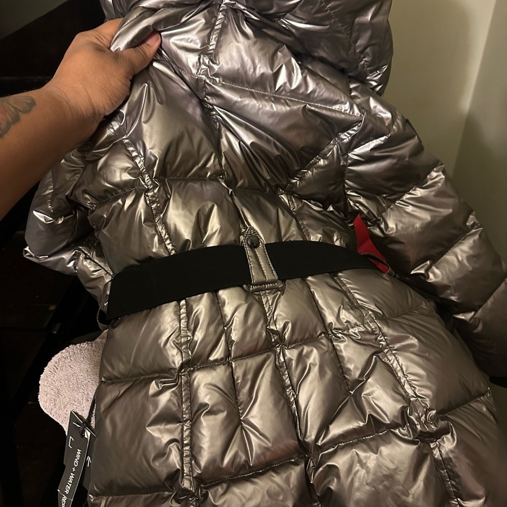 Kids Sam coat size 6. Brand still have tags on it